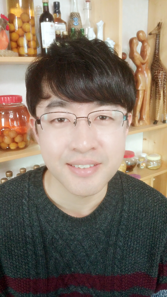 화제의 작가를 만나다 26 - '노네임드', '꿈의 기업' 문지현 작가 인터뷰