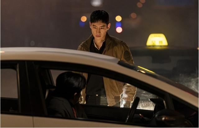 모범택시 시즌1 역주행 시작…원작까지 수혜 효과.jpg
