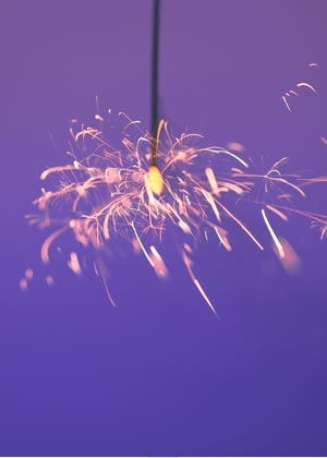 ベランダで線香花火