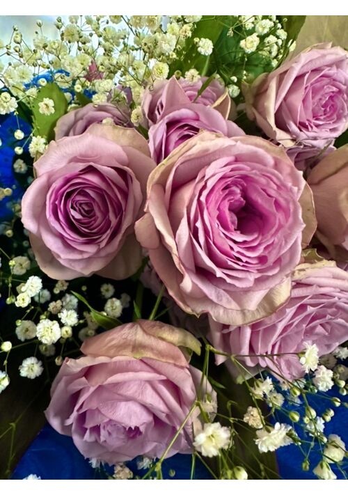 形だけの女王ですが英雄が王配となって溺愛してきます！〜虐げられ姫の幸せな婚姻〜